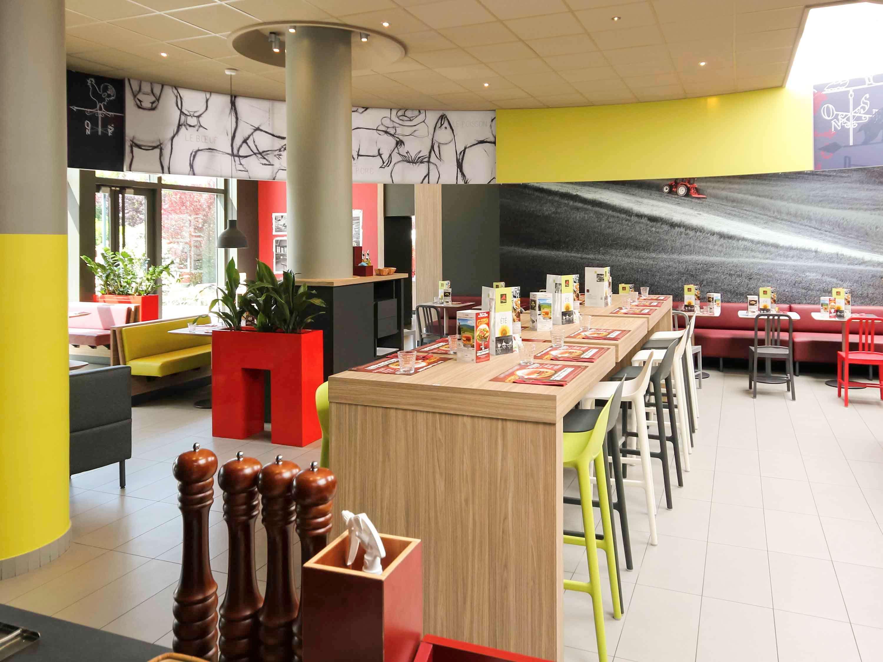 Ibis Marne la Vallée Noisy Extérieur photo