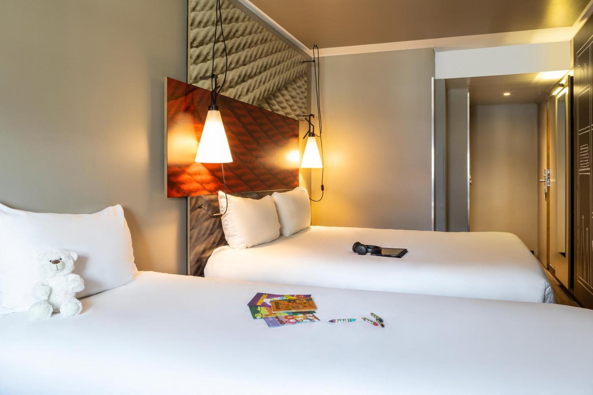Ibis Marne la Vallée Noisy Extérieur photo